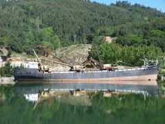 
'Seixinha' previously 'Madalena P.106.AL' on the River Douro, April 2012